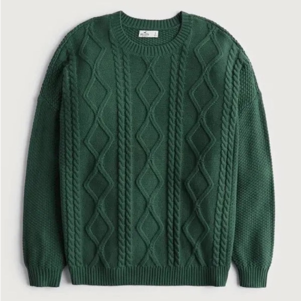 Hollister Oversized Long-Sleeve Cable-Knit Sweater